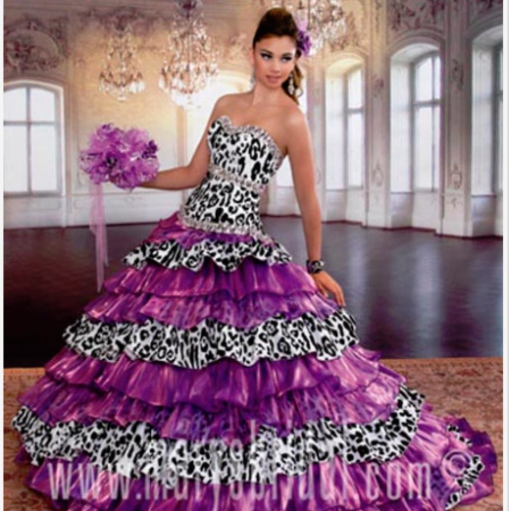 new purple/leopard size 6 prom dress